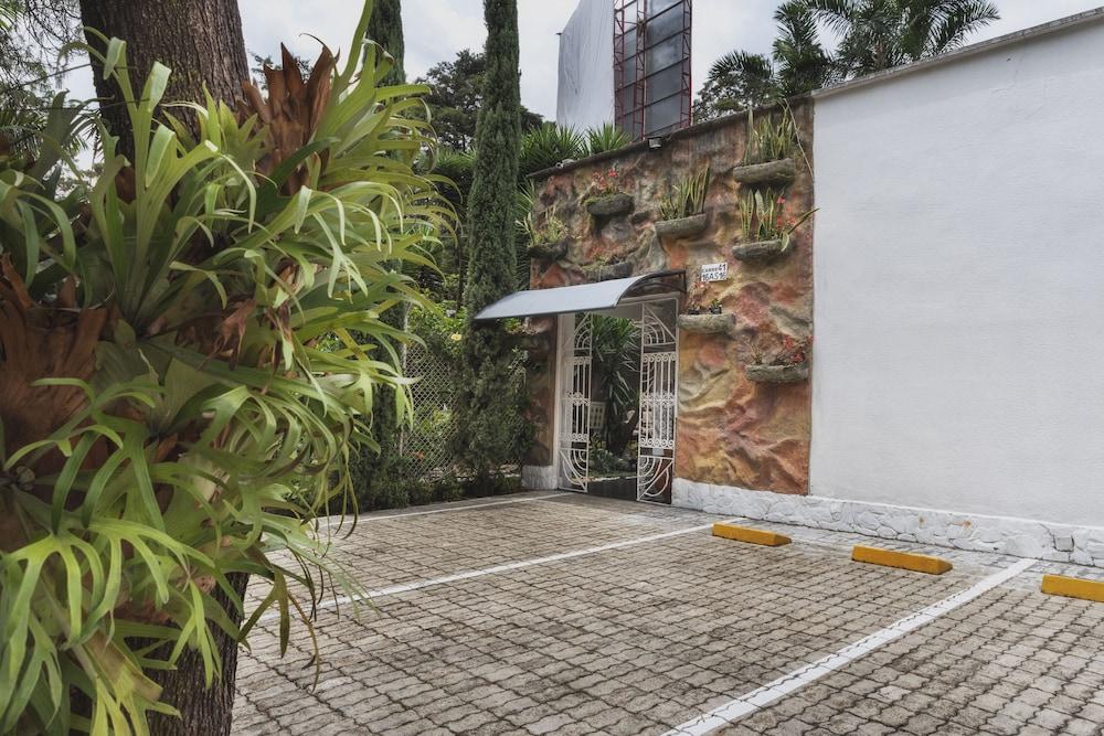 Hotel Aromax Del Campestre Medellin Exterior photo
